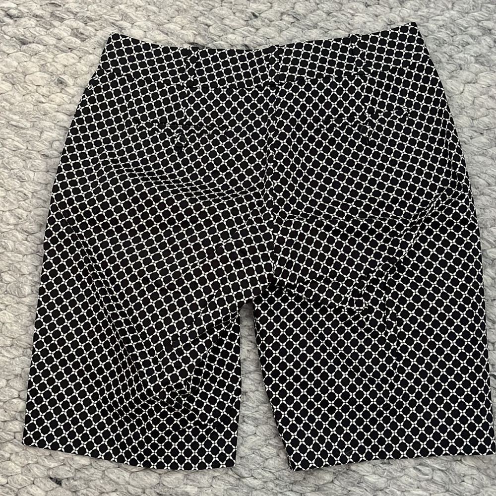 Talbots patterned shorts - Picture 2 of 5